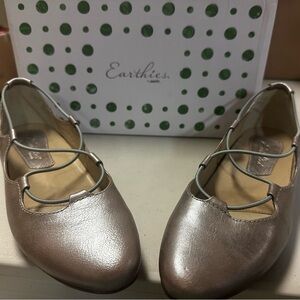 Earthies Essen ballet slip ons. Silver metallic leather, size six. Original box.